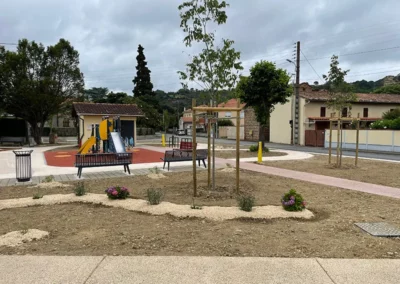 Aménagement place « Thuries » – Pins-Justaret