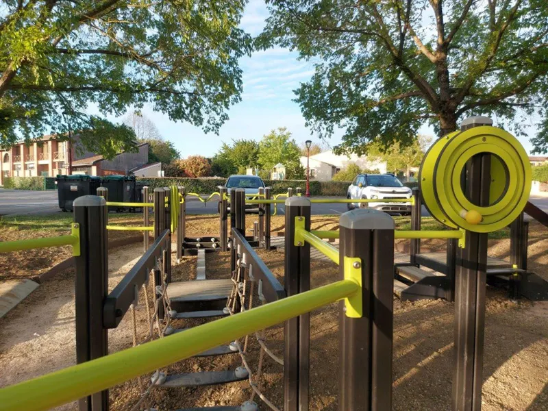 Astrolab à Labarthe vue de nuit - 2AU