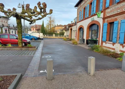 Réaménagement parking / parvis – Bérat
