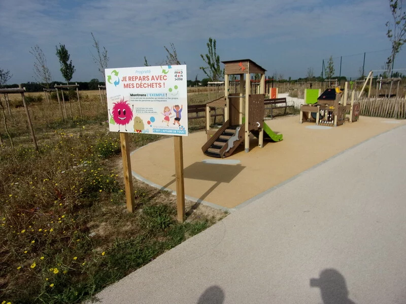 Astrolab à Labarthe vue de nuit - 2AU