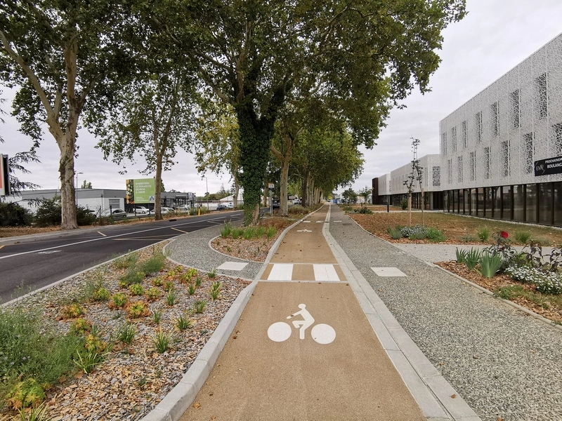 Astrolab à Labarthe vue de nuit - 2AU